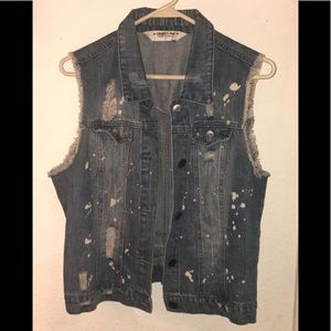 ⚡️⚡️Celebrity Pink distressed jean vest⚡️⚡️